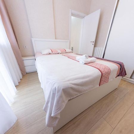 5 Apartment In One Boulding - Near Stadium Батумі Екстер'єр фото