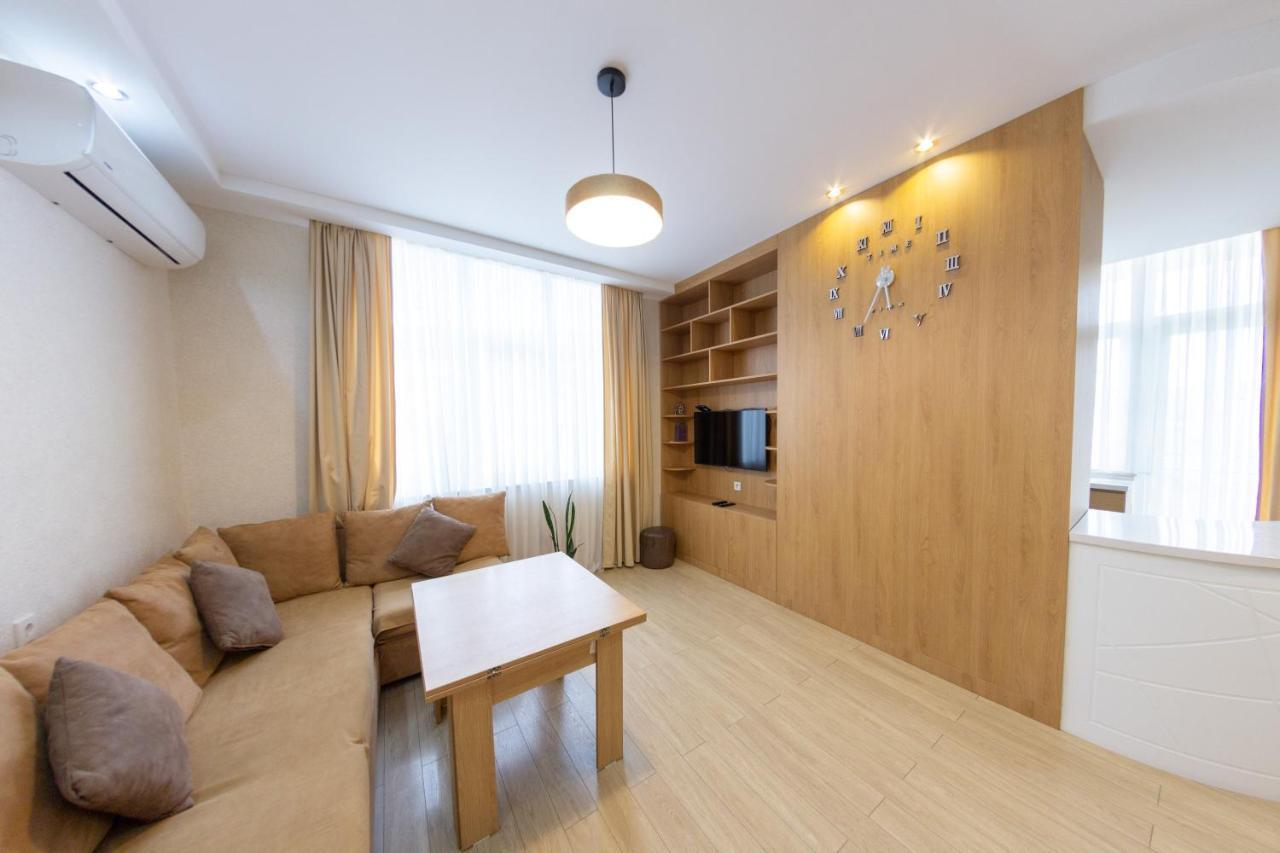 5 Apartment In One Boulding - Near Stadium Батумі Екстер'єр фото