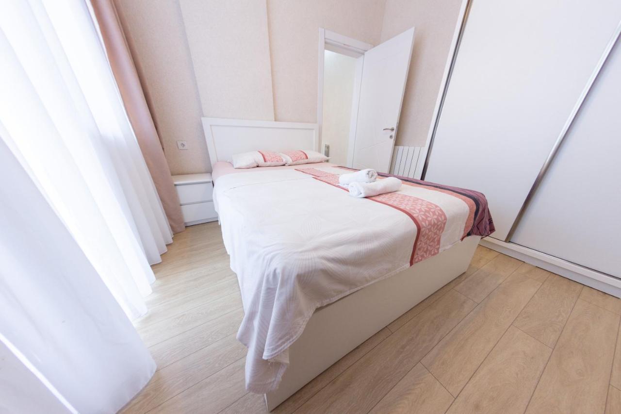 5 Apartment In One Boulding - Near Stadium Батумі Екстер'єр фото