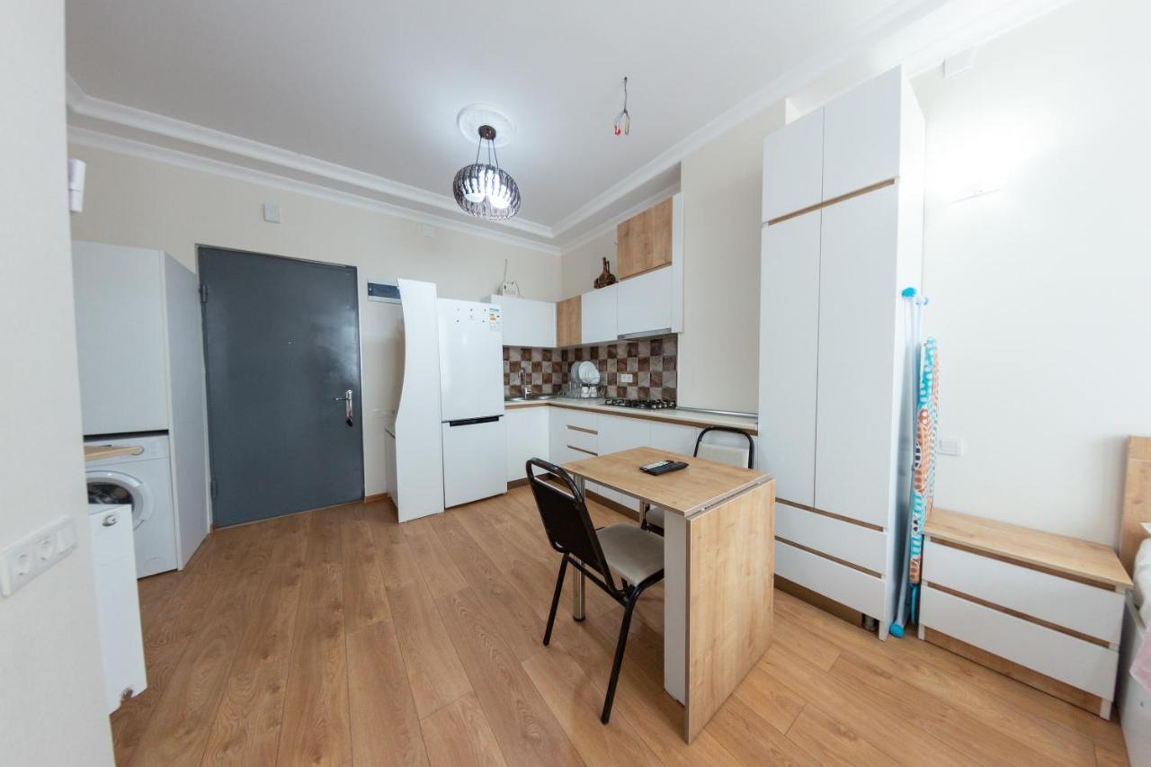 5 Apartment In One Boulding - Near Stadium Батумі Екстер'єр фото