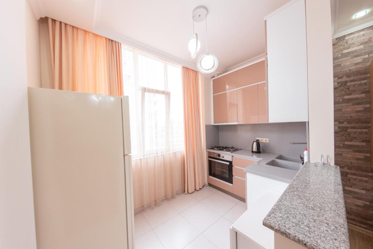 5 Apartment In One Boulding - Near Stadium Батумі Екстер'єр фото